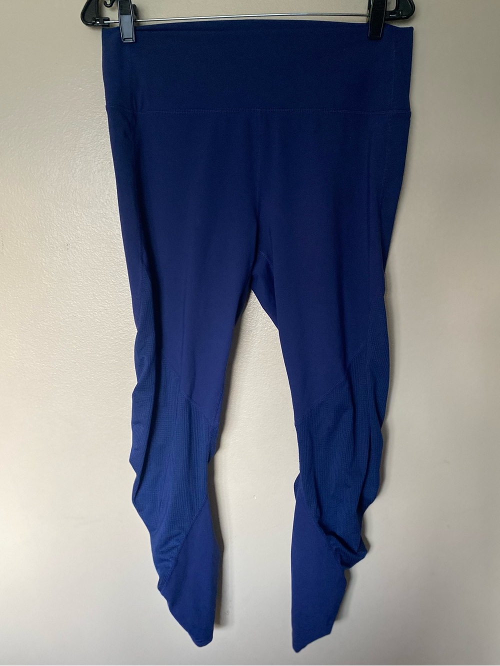 Fabletics Deep Navy Ruched Leggings - Picture 2 of 3